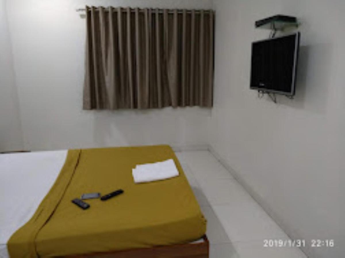 Hotel Avanti, Nashik Eksteriør billede